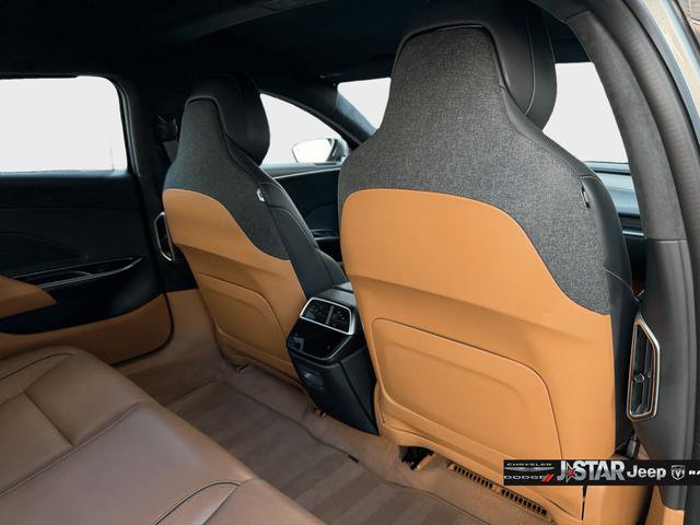 Used 2024 Lucid Air Touring image 30