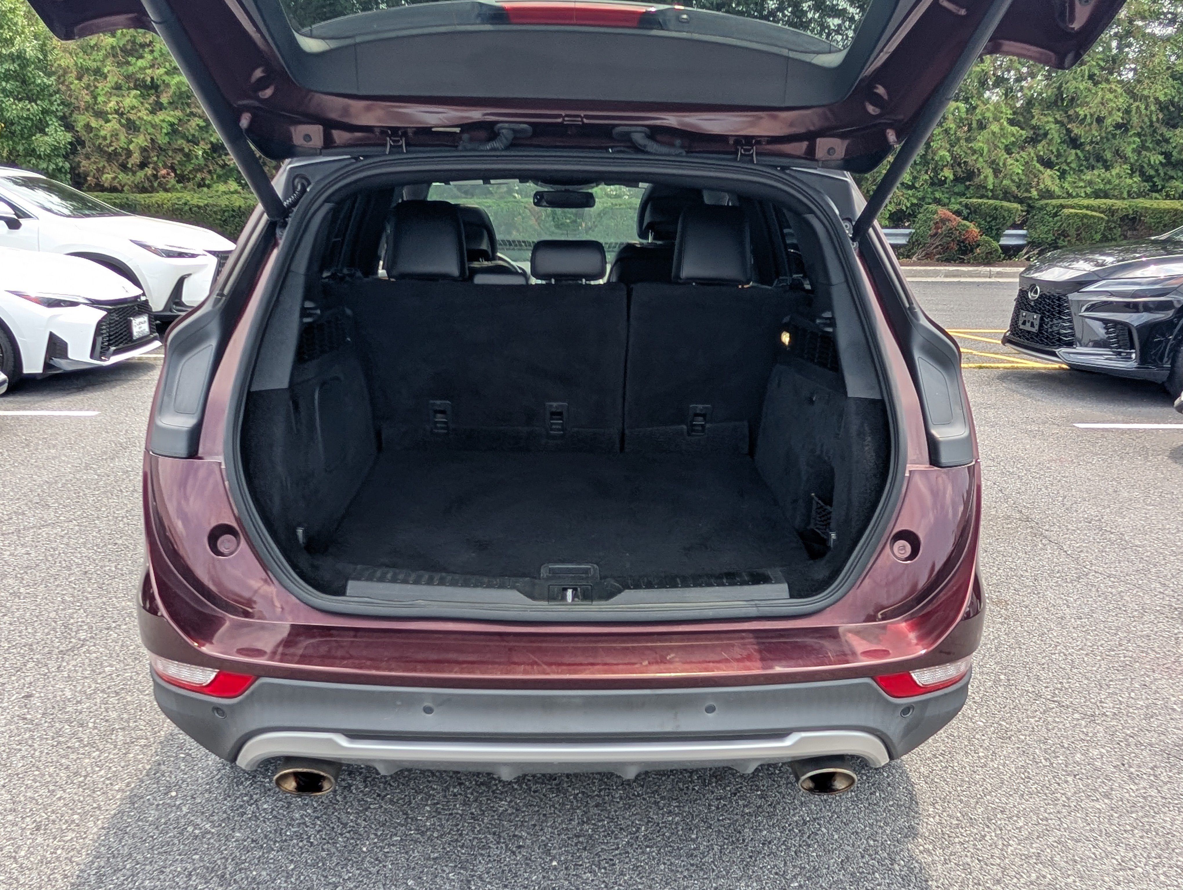 Used 2017 Lincoln MKC Reserve w/ Lincoln MKC Climate Package AWD/4WD image 9
