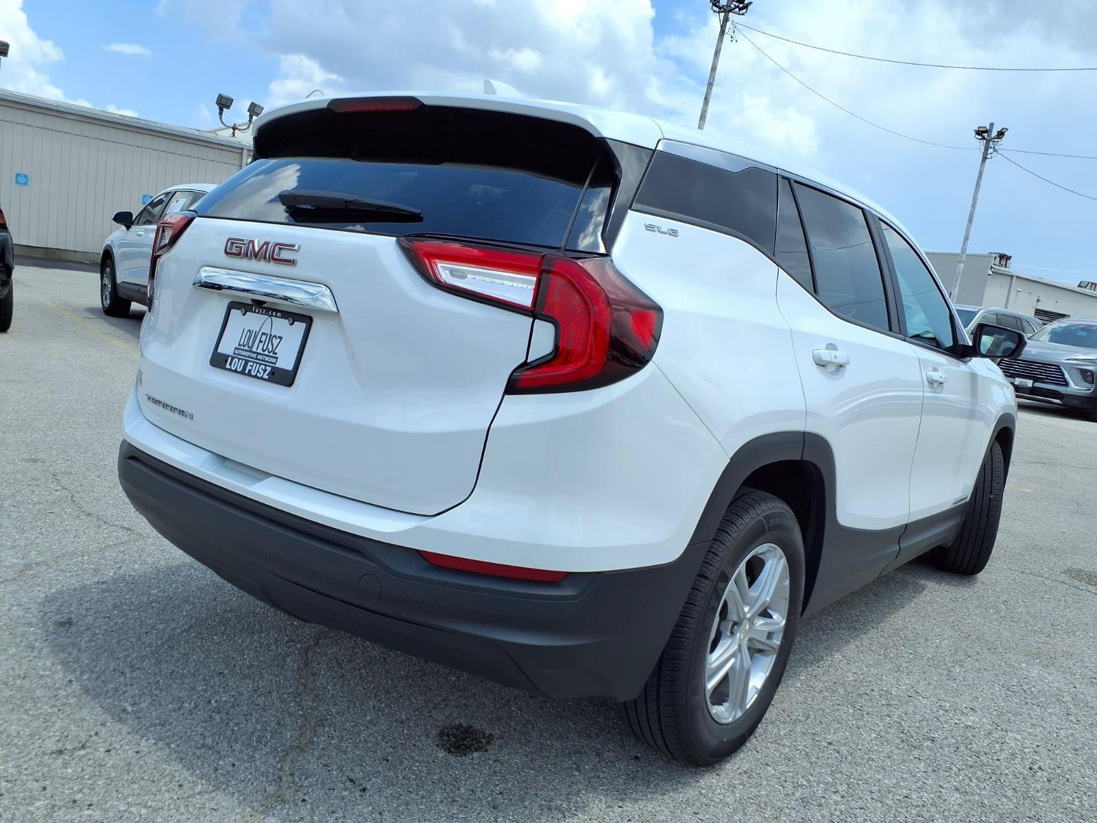 Used 2022 GMC Terrain SLE FWD image 31