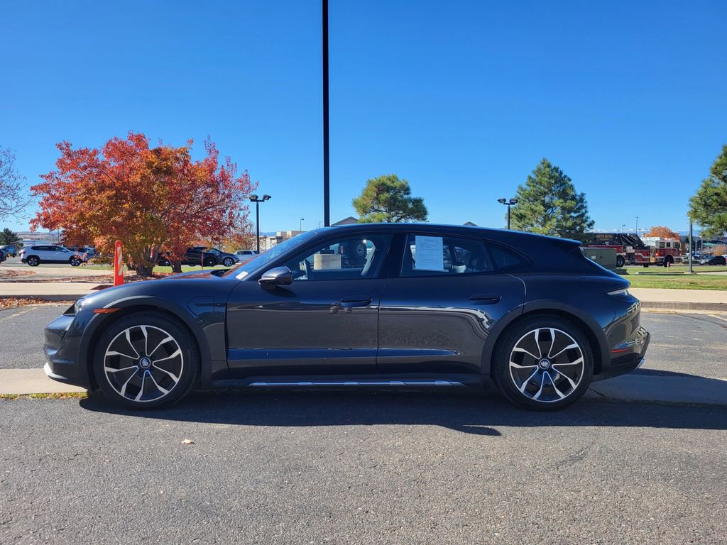 Used 2022 Porsche Taycan 4 Cross Turismo w/ Premium Package image 7