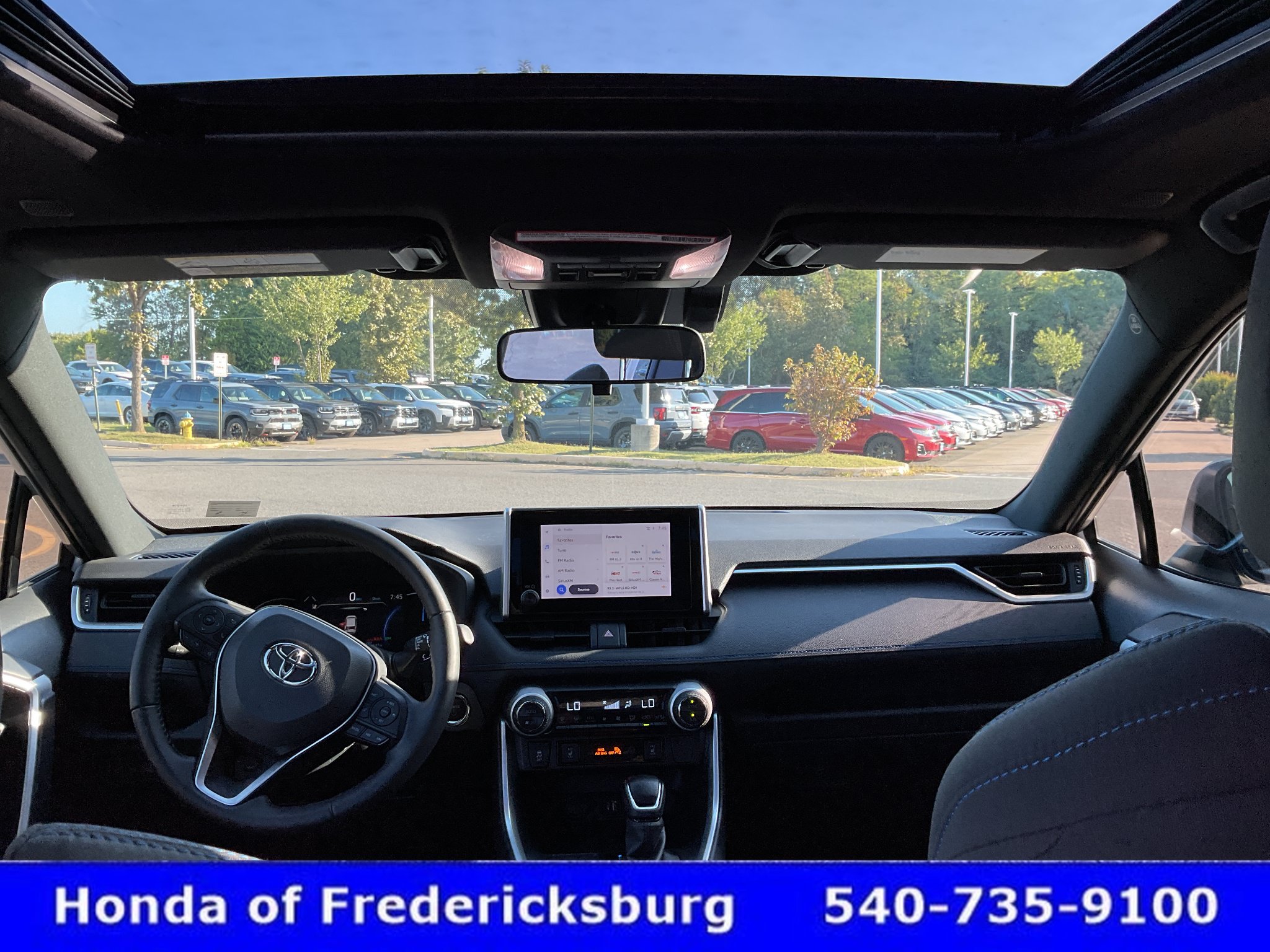 Used 2023 Toyota RAV4 SE w/ Convenience Package AWD/4WD image 41