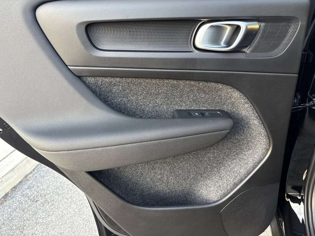 New 2026 Volvo XC40 B5 Plus AWD/4WD image 21