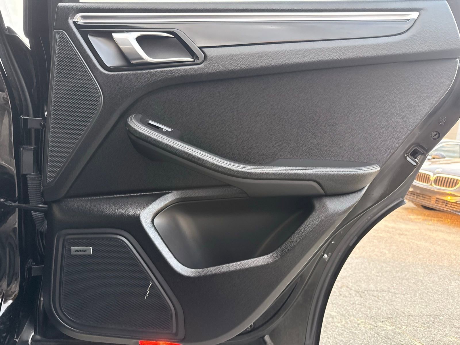 Used 2017 Porsche Macan S image 26