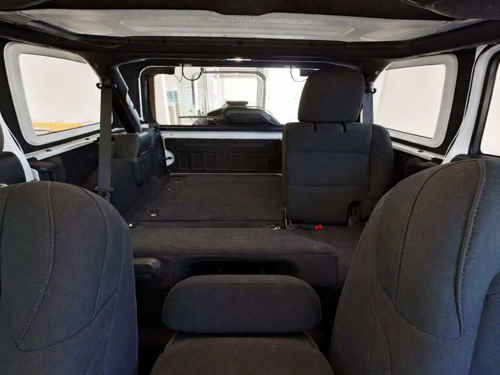Used 2019 Jeep Wrangler Unlimited Sport image 14