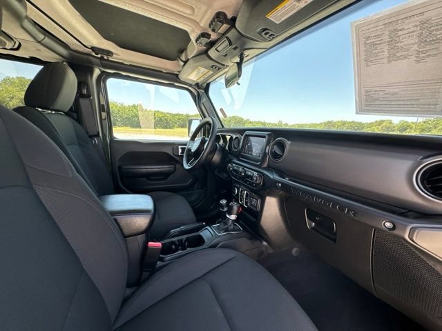Used 2023 Jeep Wrangler Unlimited AWD/4WD image 18