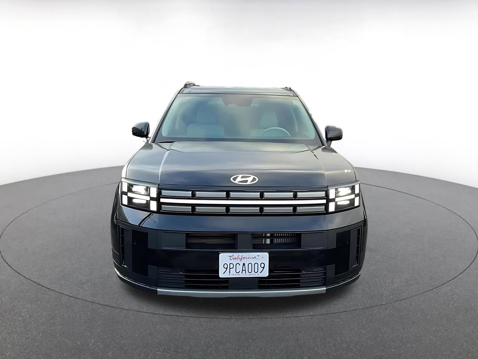 Used 2025 Hyundai Santa Fe SEL image 4