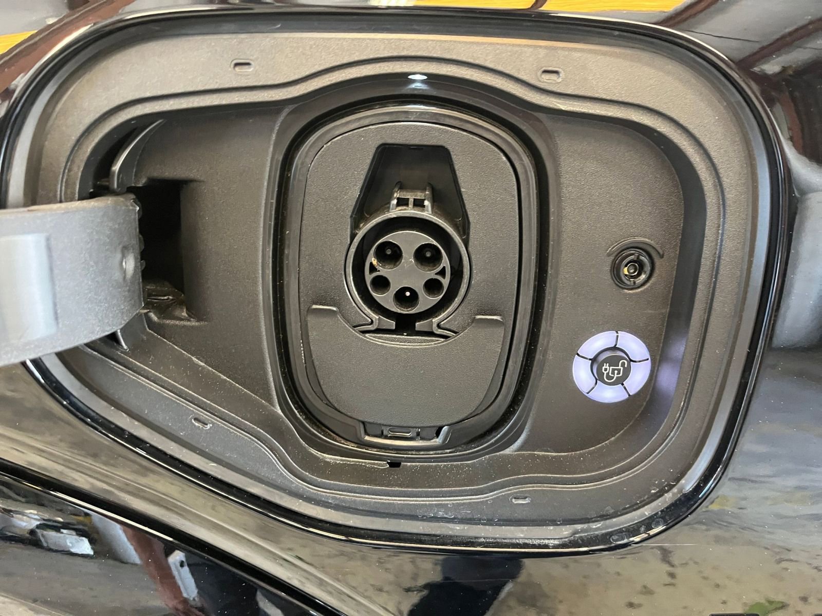 Used 2023 Ford Mustang Mach-E GT image 22