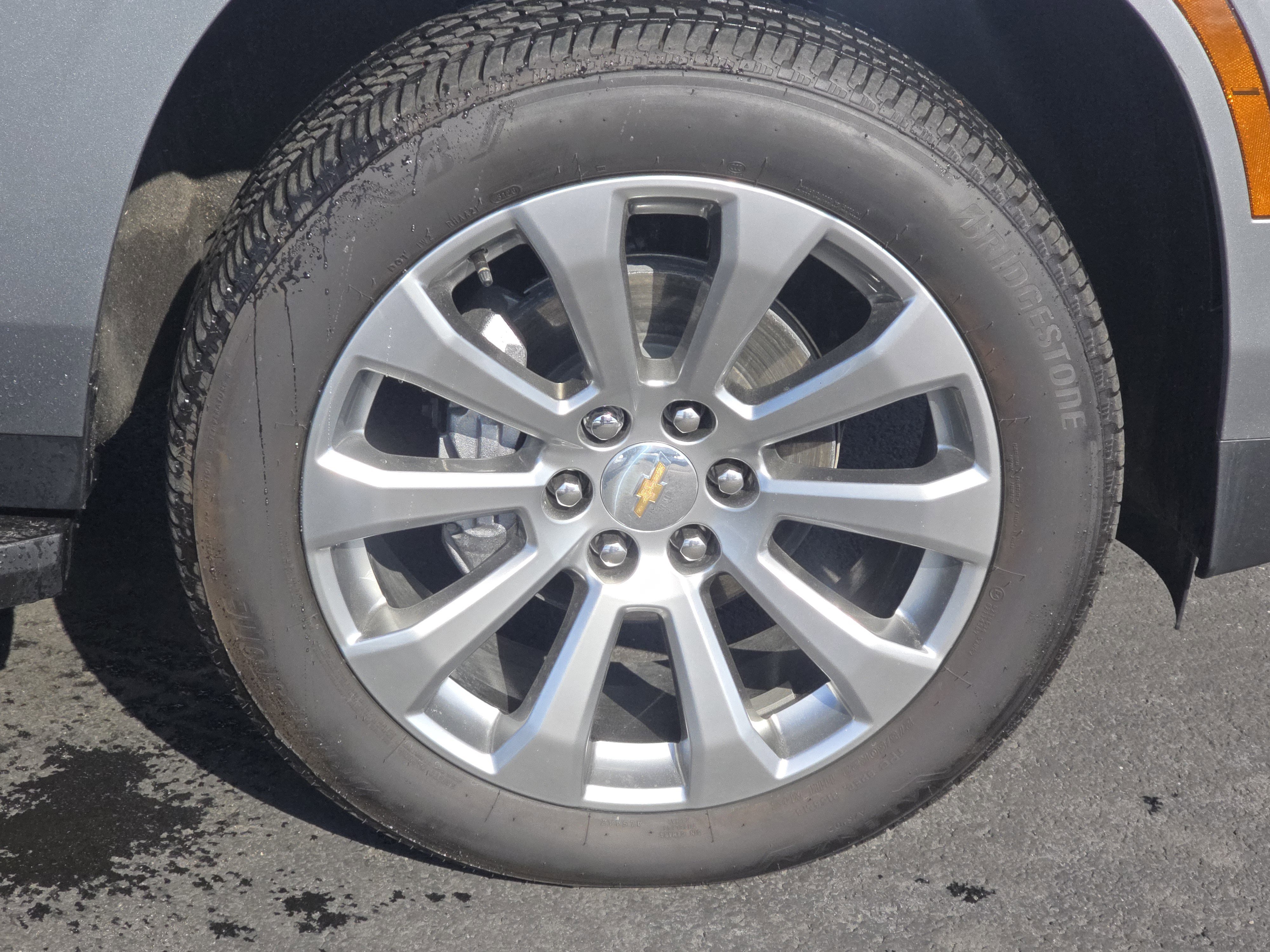 New 2025 Chevrolet Suburban Premier image 13