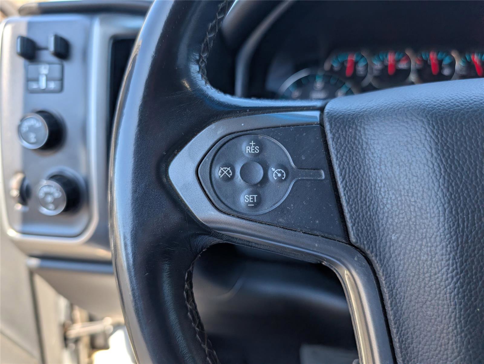 Used 2018 Chevrolet Silverado 1500 LT w/ Texas Edition image 24