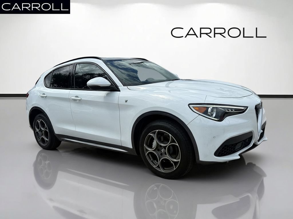 Used 2023 Alfa Romeo Stelvio Ti AWD/4WD image 1