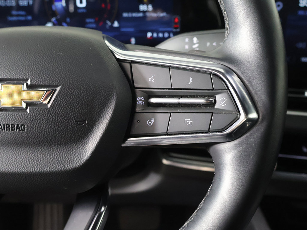 Used 2026 Chevrolet Equinox LT FWD image 39