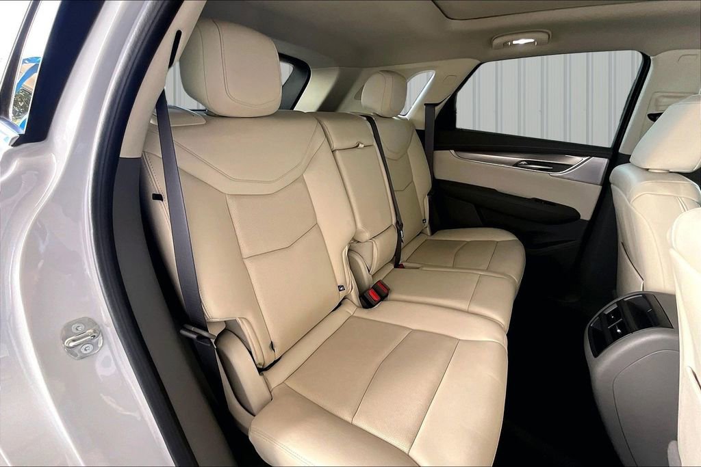 Used 2023 Cadillac XT5 Premium Luxury w/ Technology Package FWD image 20