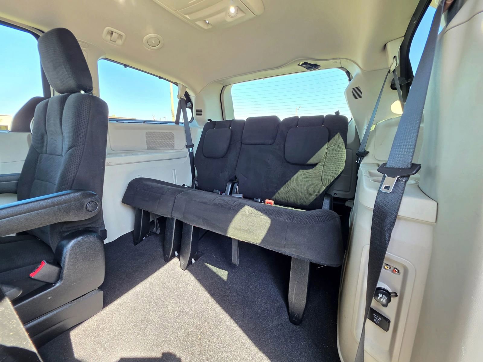 Used 2013 Dodge Grand Caravan Crew w/ Entertainment Group 1 image 24