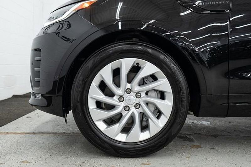 Used 2023 Land Rover Discovery S R-Dynamic image 46