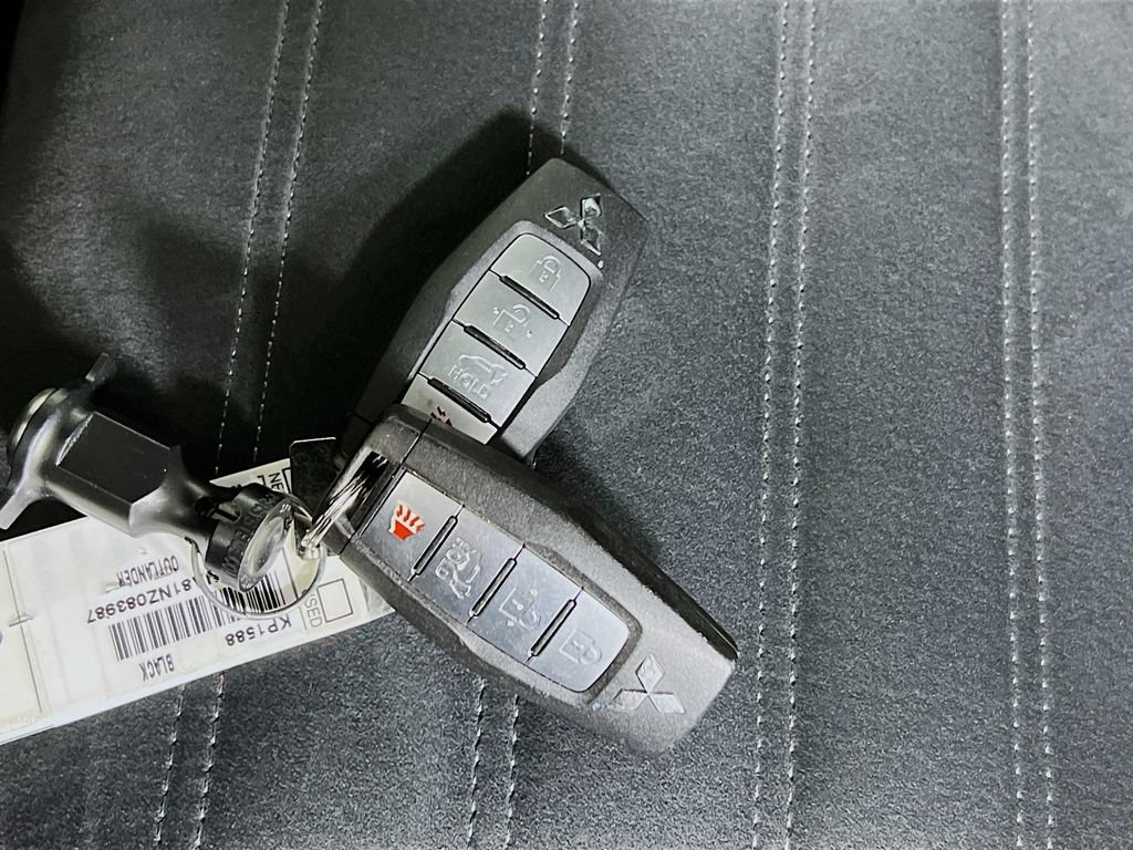 Used 2022 Mitsubishi Outlander SE AWD/4WD image 34