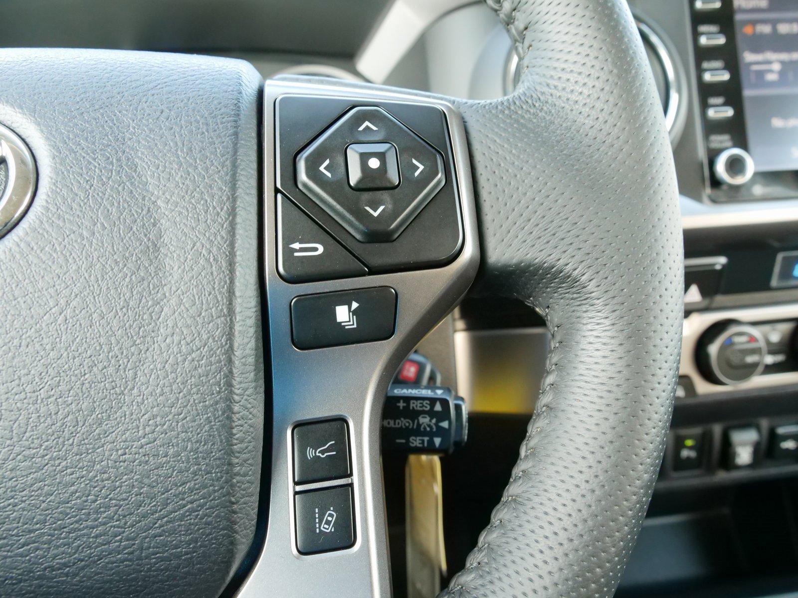 Used 2022 Toyota Tacoma SR5 image 24