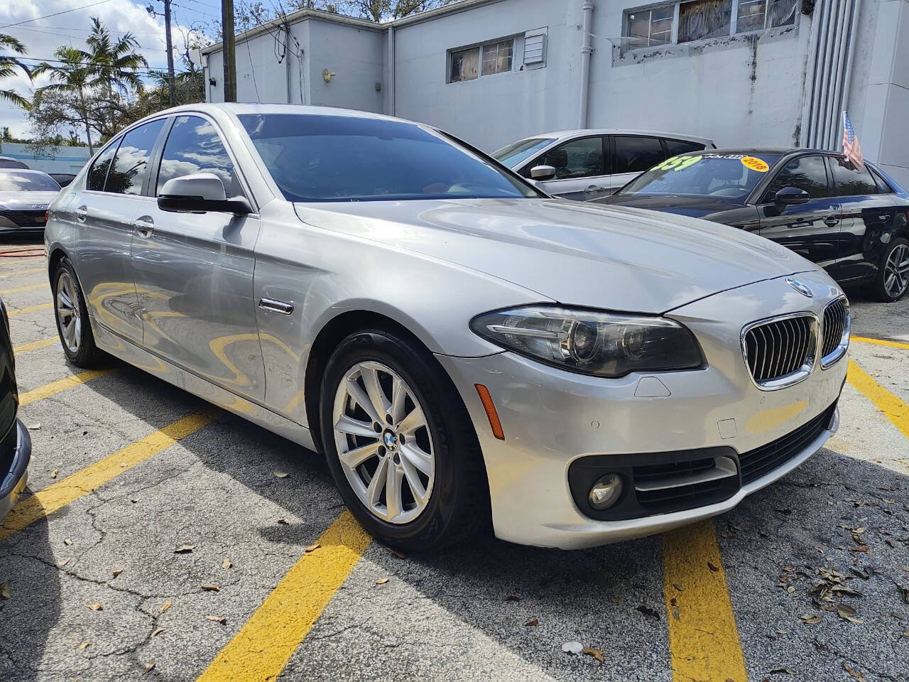 Used 2016 BMW 528i Sedan RWD image 12
