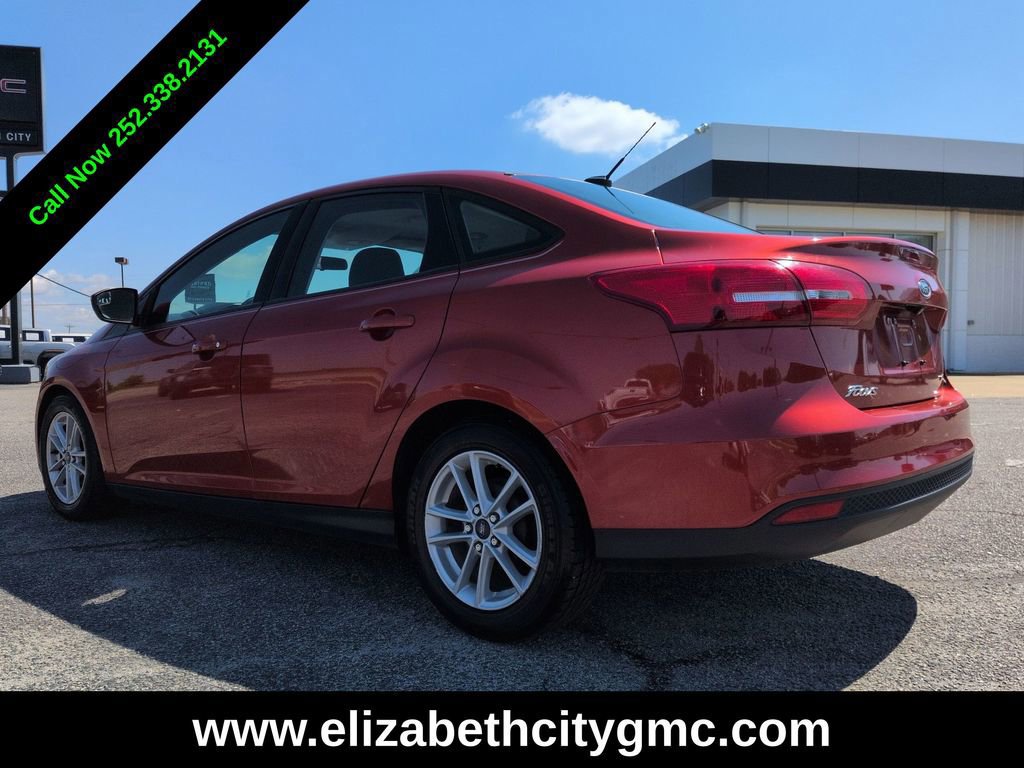 Used 2018 Ford Focus SE FWD image 5