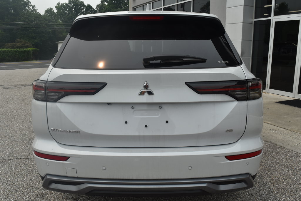 New 2026 Mitsubishi Outlander AWD image 6