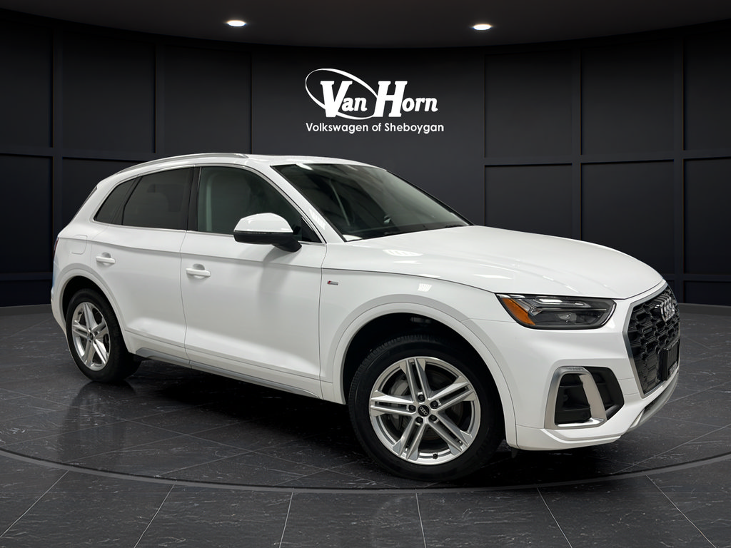 Used 2022 Audi Q5 e Premium w/ Convenience Package