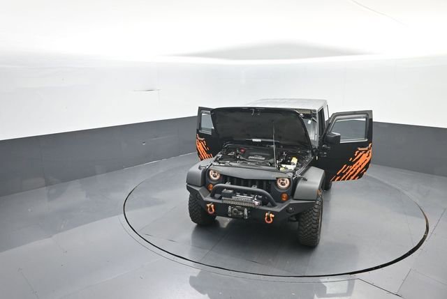 Used 2015 Jeep Wrangler Rubicon w/ Power Convenience Group AWD/4WD image 38