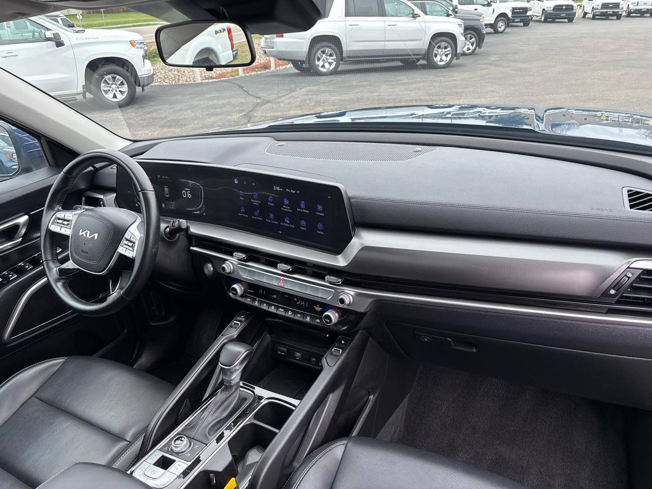 Used 2025 Kia Telluride S AWD/4WD image 42