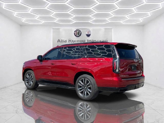 Used 2023 Cadillac Escalade Sport Platinum AWD/4WD image 6