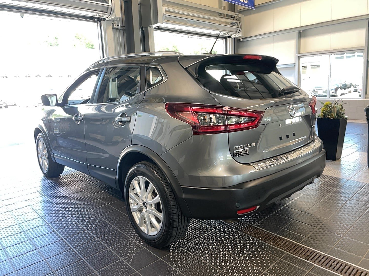 Used 2022 Nissan Rogue Sport SV AWD/4WD image 15