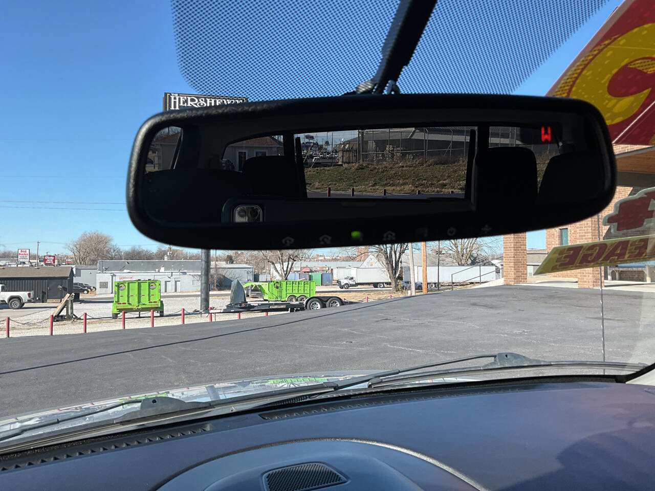 Used 2013 Nissan Titan SV w/ SV Premium Utility Pkg image 33