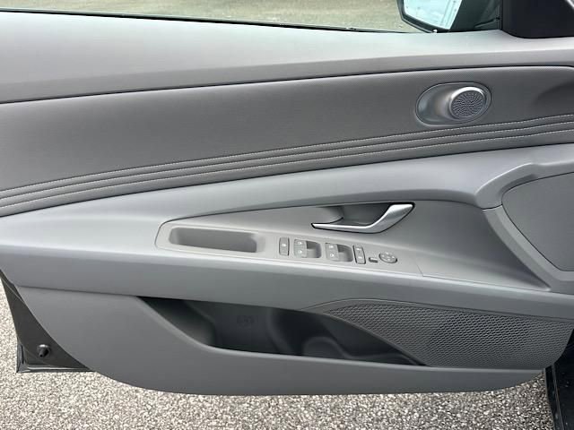 New 2026 Hyundai Elantra Sport image 7
