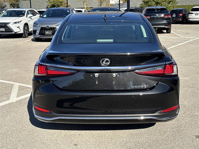 Certified 2025 Lexus ES 300h Ultra Luxury image 6
