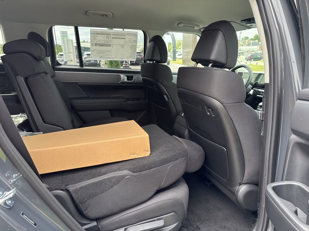 New 2026 Hyundai Santa Fe SE FWD image 12