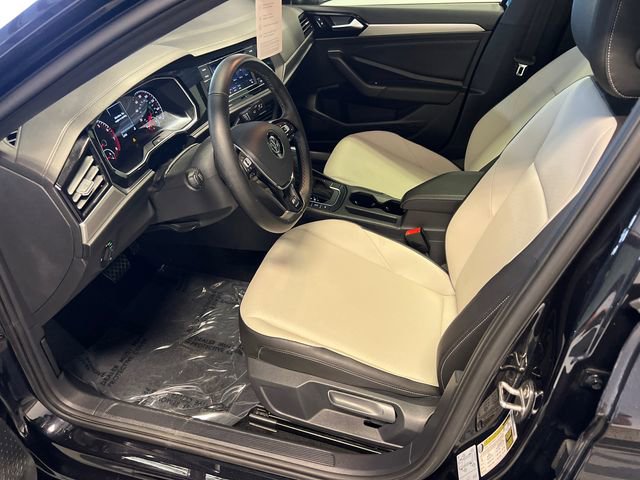 Certified 2020 Volkswagen Jetta R-Line FWD image 6