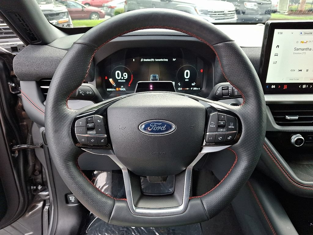 Used 2025 Ford Explorer ST-Line w/ ST-Line Street Pack AWD/4WD image 21