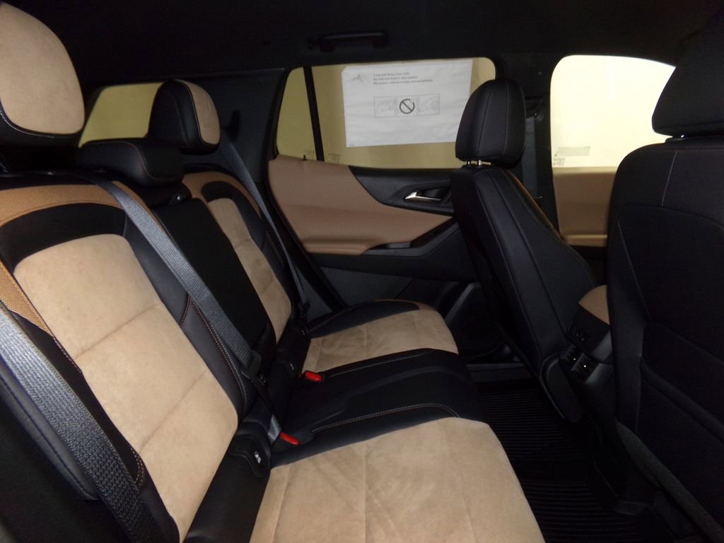 New 2026 Chevrolet Equinox ACTIV w/ Convenience Package III image 10