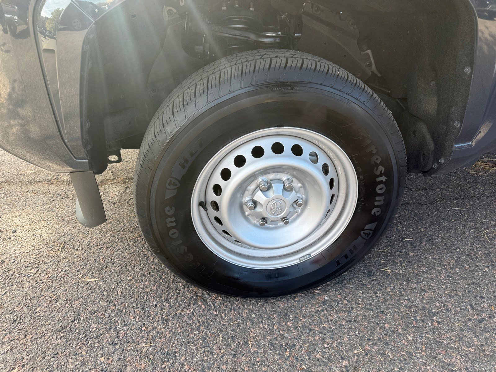 Certified 2025 Toyota Tacoma SR AWD/4WD image 24