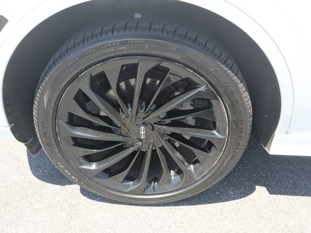 Used 2023 Lincoln Aviator Reserve w/ Equipment Group 201A RWD image 31