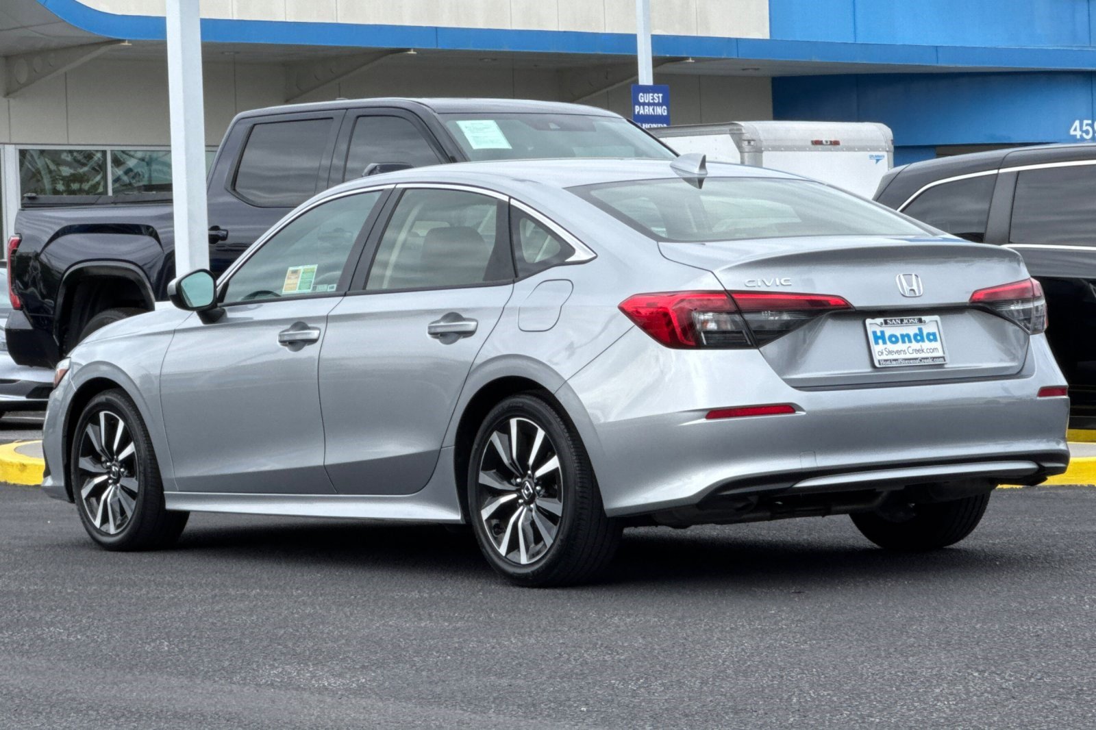 Used 2022 Honda Civic EX image 3