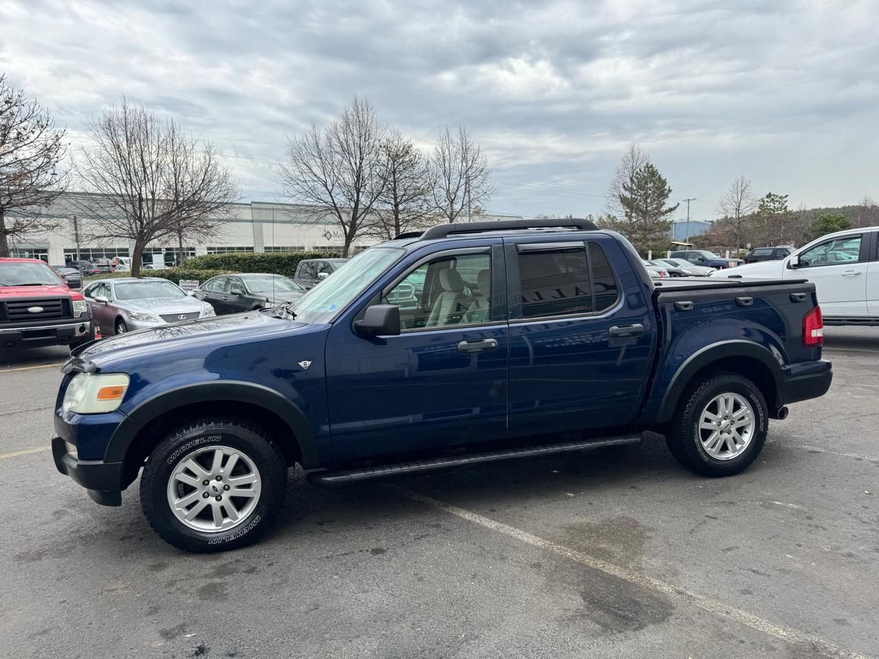 Used 2008 Ford Explorer Sport Trac XLT image 28