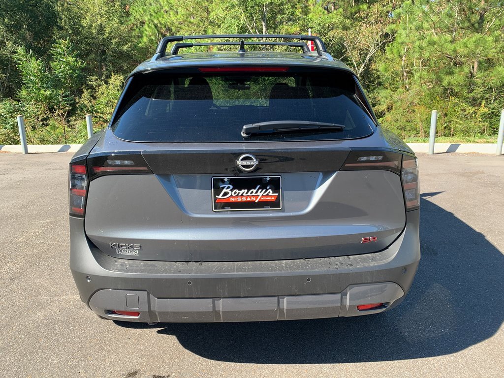 New 2026 Nissan Kicks SR image 4