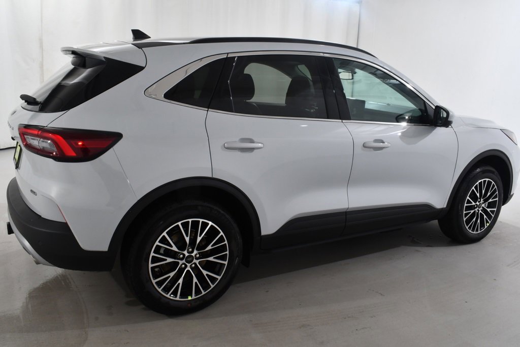 New 2025 Ford Escape SE w/ PHEV Premium Package image 11