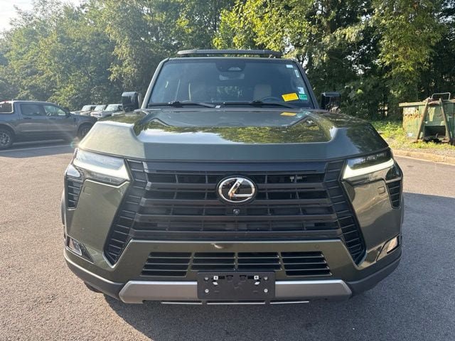Used 2024 Lexus GX 550 AWD/4WD image 8
