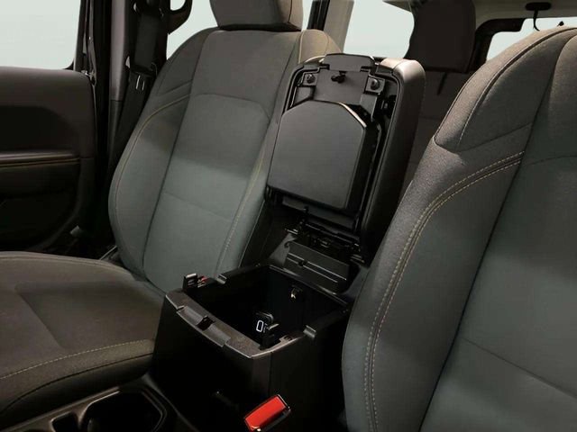 Used 2025 Jeep Wrangler Unlimited Sahara w/ Safety Group image 57