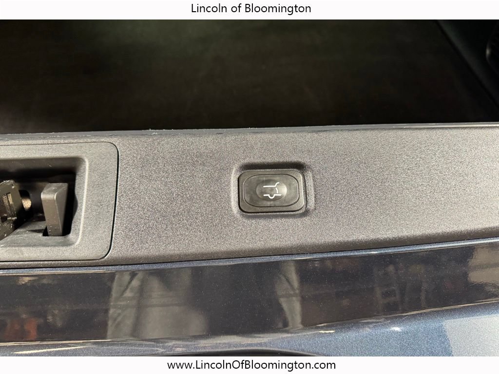 Used 2025 Lincoln Navigator L Reserve AWD/4WD image 58