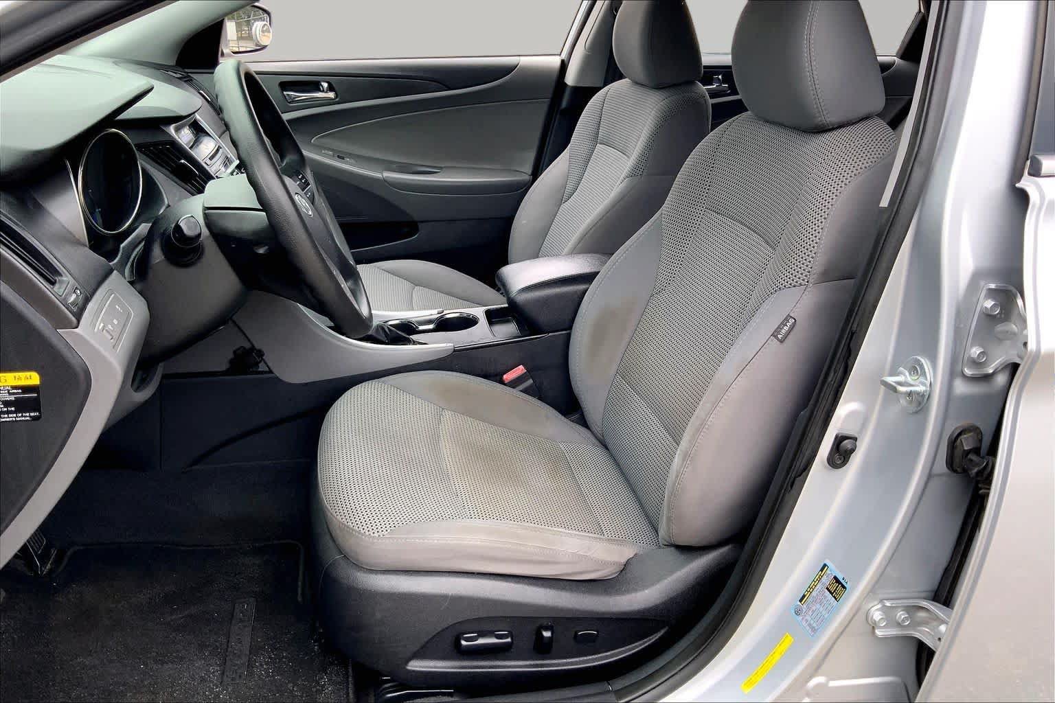 Used 2012 Hyundai Sonata GLS w/ Popular Equipment Pkg FWD image 8