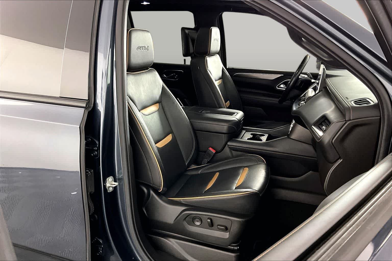Certified 2021 GMC Yukon AT4 w/ AT4 Premium Plus Package AWD/4WD image 9