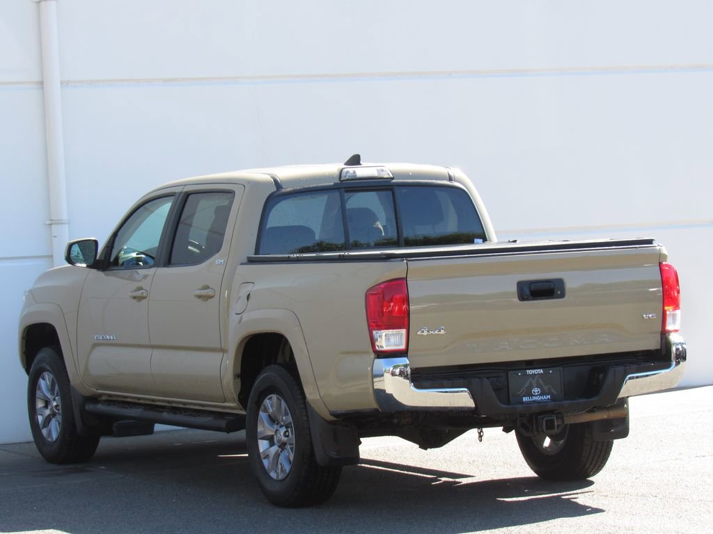 Used 2017 Toyota Tacoma SR5 AWD/4WD image 5