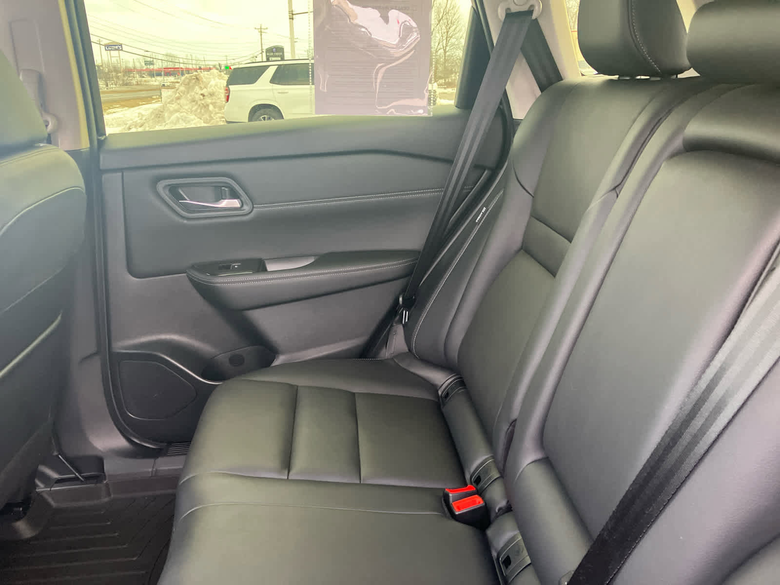 Used 2024 Nissan Rogue SL image 37