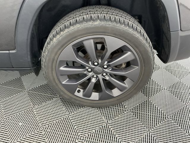 Used 2021 Jeep Cherokee Latitude Lux 80th Anniv w/ Quick Order Package 26U 80TH image 17