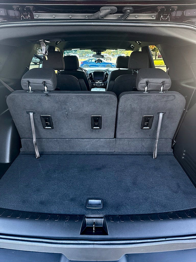 Certified 2023 Chevrolet Traverse LT FWD image 13